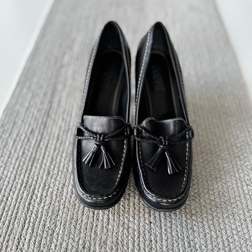 Franco Sarto Black Leather Contrast Seam Heeled Square Toe Tassel Loafer Sz 7.5